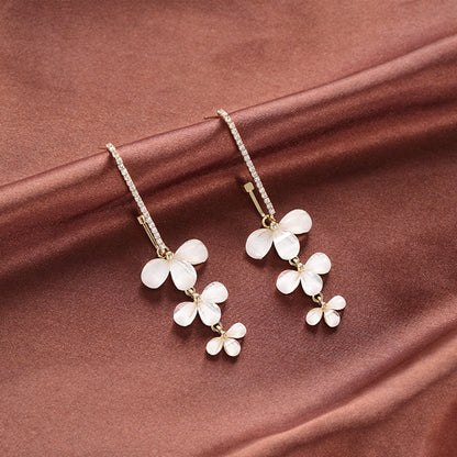 Stylish Petal Cascade Dangle Earrings – Elegant & Feminine Jewelry