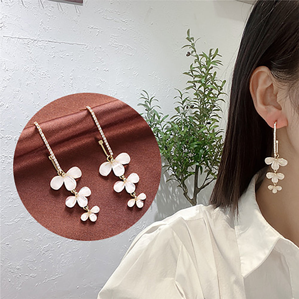 Stylish Petal Cascade Dangle Earrings – Elegant & Feminine Jewelry